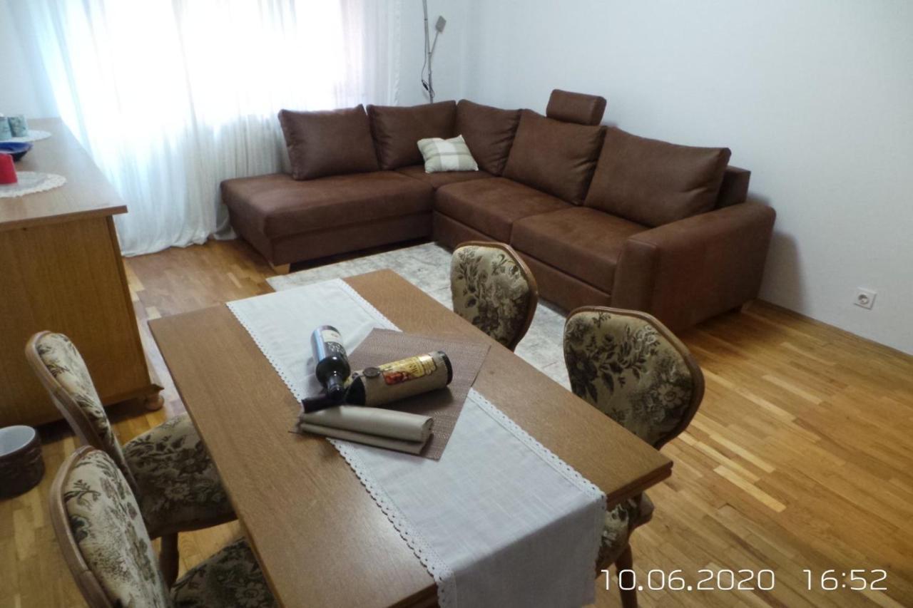 Walk Apartment Вуковар Экстерьер фото