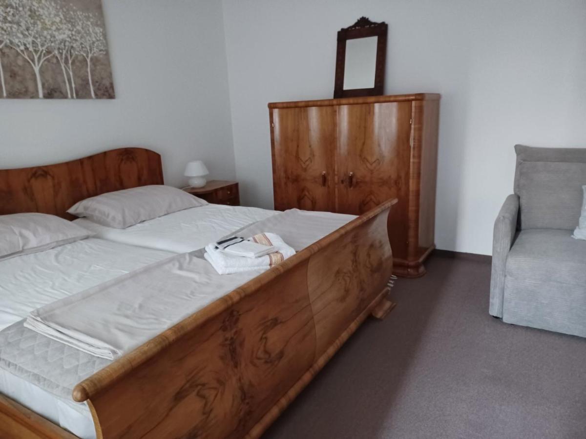Walk Apartment Вуковар Экстерьер фото